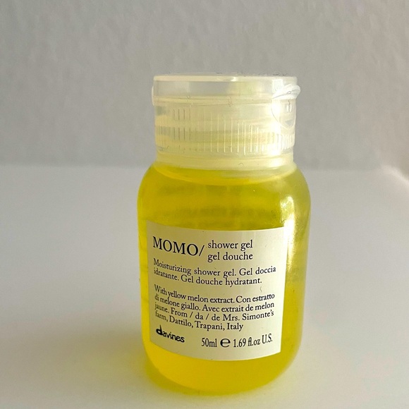 Davines Momo Shower Gel 50ml Brand New - Picture 1 of 1